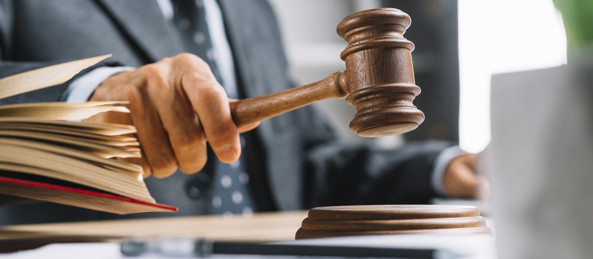 Desarrollo y Mantenimiento de Herramienta para la  Gestión de Credenciales